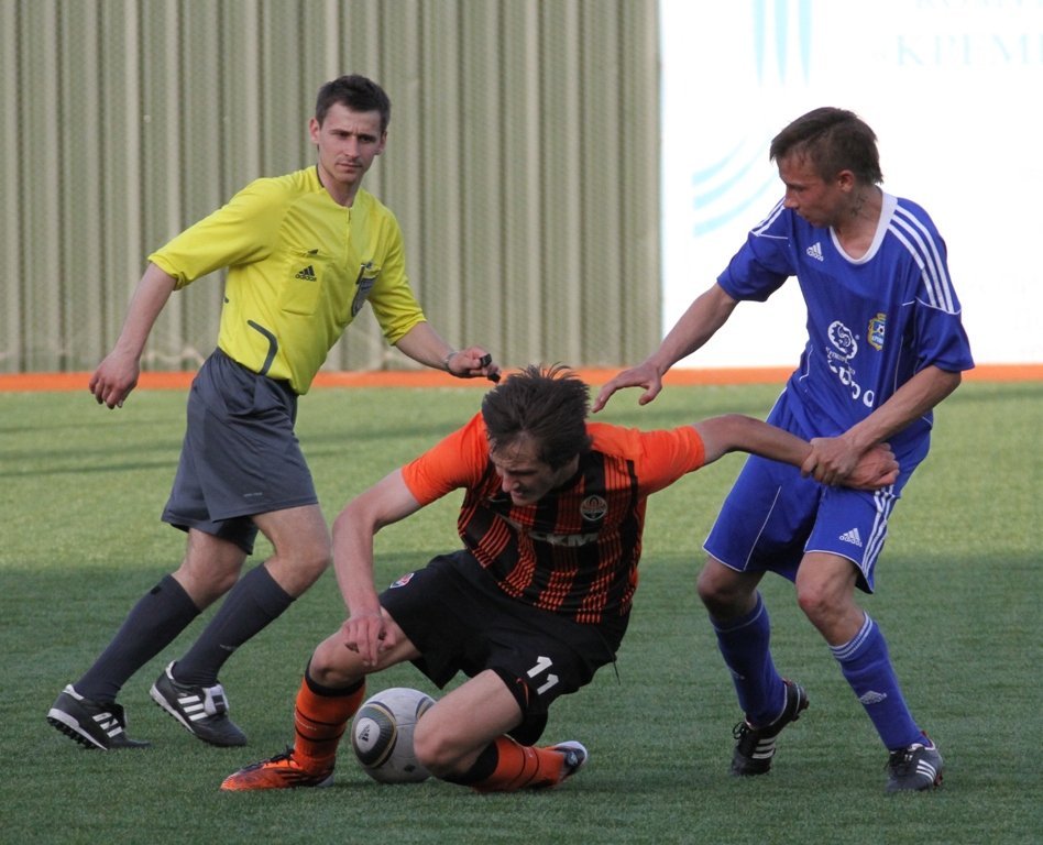 ФУТБОЛ. Быть или не быть "Кремню" в 1-й лиге – вот в чём вопрос!? ФУТБОЛ. Быть или не быть "Кремню" в 1-й лиге – вот в чём вопрос!?