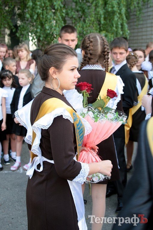 Сегодня у одиннадцатиклассников - последний звонок (ФОТОРЕПОРТАЖ) Сегодня у одиннадцатиклассников - последний звонок (ФОТОРЕПОРТАЖ)