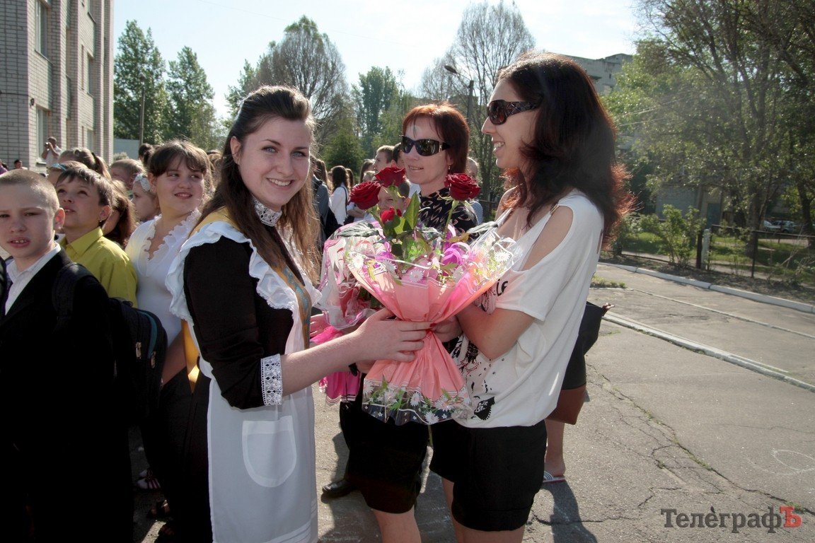 Сегодня у одиннадцатиклассников - последний звонок (ФОТОРЕПОРТАЖ) Сегодня у одиннадцатиклассников - последний звонок (ФОТОРЕПОРТАЖ)