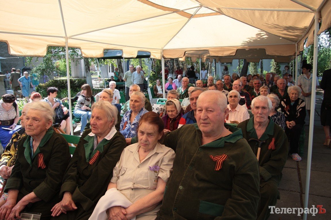 В Кременчуге чествовали ветеранов, которые проходят курс лечения в госпитале (ФОТОРЕПОРТАЖ) В Кременчуге чествовали ветеранов, которые проходят курс лечения в госпитале (ФОТОРЕПОРТАЖ)