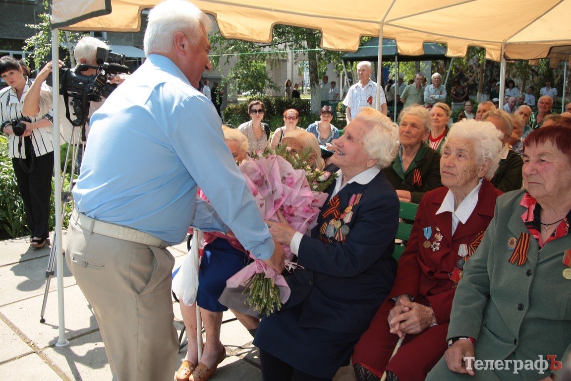 В Кременчуге чествовали ветеранов, которые проходят курс лечения в госпитале (ФОТОРЕПОРТАЖ) В Кременчуге чествовали ветеранов, которые проходят курс лечения в госпитале (ФОТОРЕПОРТАЖ)