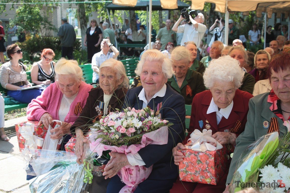 В Кременчуге чествовали ветеранов, которые проходят курс лечения в госпитале (ФОТОРЕПОРТАЖ) В Кременчуге чествовали ветеранов, которые проходят курс лечения в госпитале (ФОТОРЕПОРТАЖ)