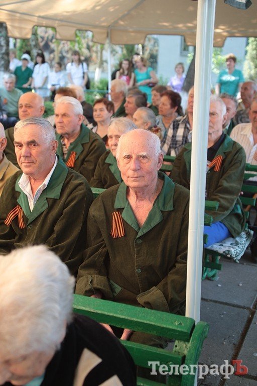 В Кременчуге чествовали ветеранов, которые проходят курс лечения в госпитале (ФОТОРЕПОРТАЖ) В Кременчуге чествовали ветеранов, которые проходят курс лечения в госпитале (ФОТОРЕПОРТАЖ)