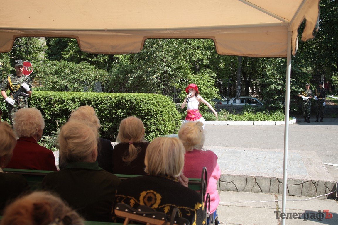 В Кременчуге чествовали ветеранов, которые проходят курс лечения в госпитале (ФОТОРЕПОРТАЖ) В Кременчуге чествовали ветеранов, которые проходят курс лечения в госпитале (ФОТОРЕПОРТАЖ)