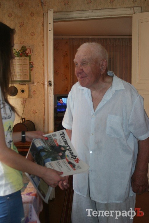 Как «Телеграф» поздравлял ветеранов с Днем Победы (ФОТОРЕПОРТАЖ) Как «Телеграф» поздравлял ветеранов с Днем Победы (ФОТОРЕПОРТАЖ)