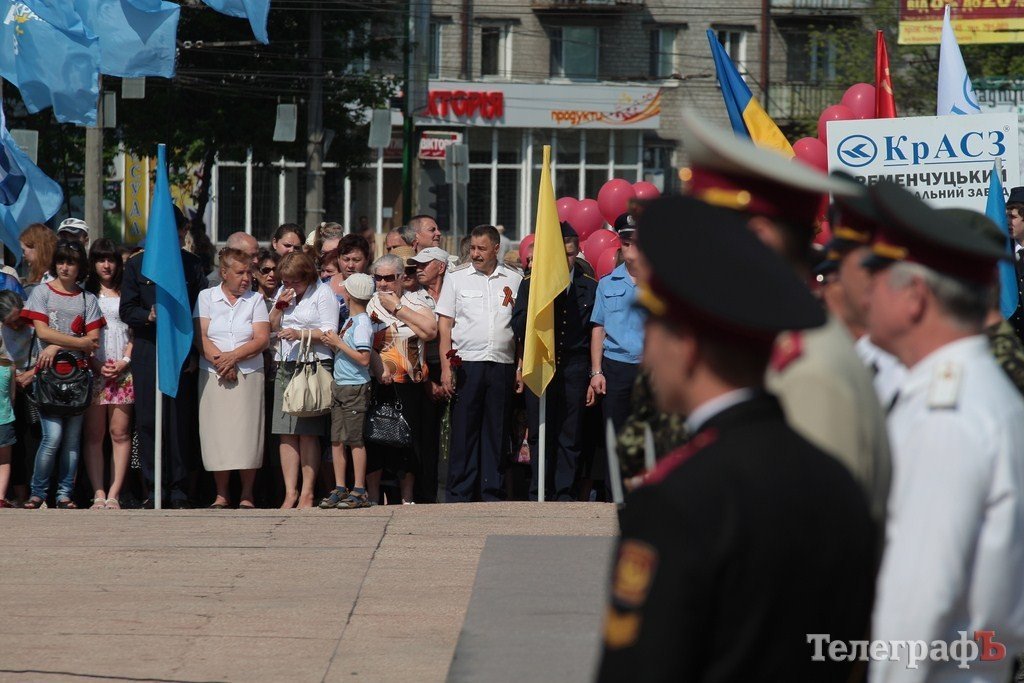 В Кременчуге в честь 67-й годовщины Победы прошел праздничный митинг (ФОТОРЕПОРТАЖ) В Кременчуге в честь 67-й годовщины Победы прошел праздничный митинг (ФОТОРЕПОРТАЖ)
