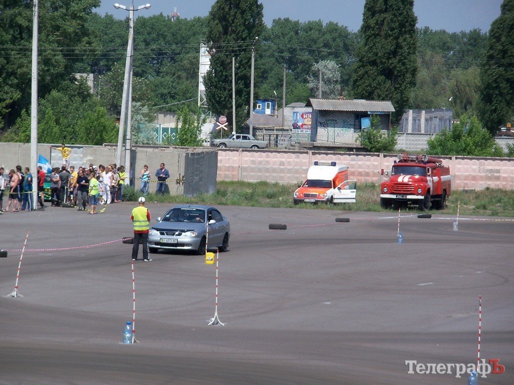 Авто-шоу «Весенний драйв: Кубок Победы» в Кременчуге (ВИДЕО, ФОТО) Авто-шоу «Весенний драйв: Кубок Победы» в Кременчуге (ВИДЕО, ФОТО)