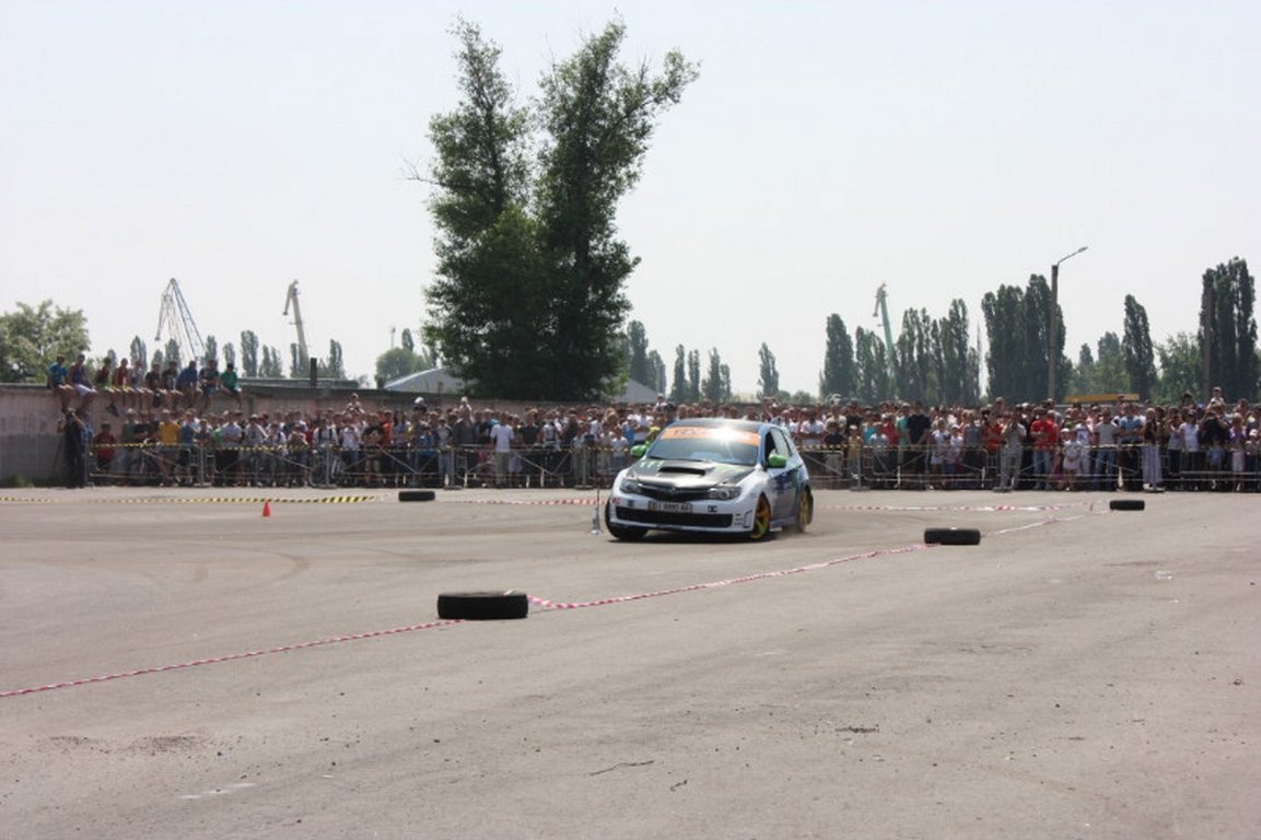 Авто-шоу «Весенний драйв: Кубок Победы» в Кременчуге (ВИДЕО, ФОТО) Авто-шоу «Весенний драйв: Кубок Победы» в Кременчуге (ВИДЕО, ФОТО)
