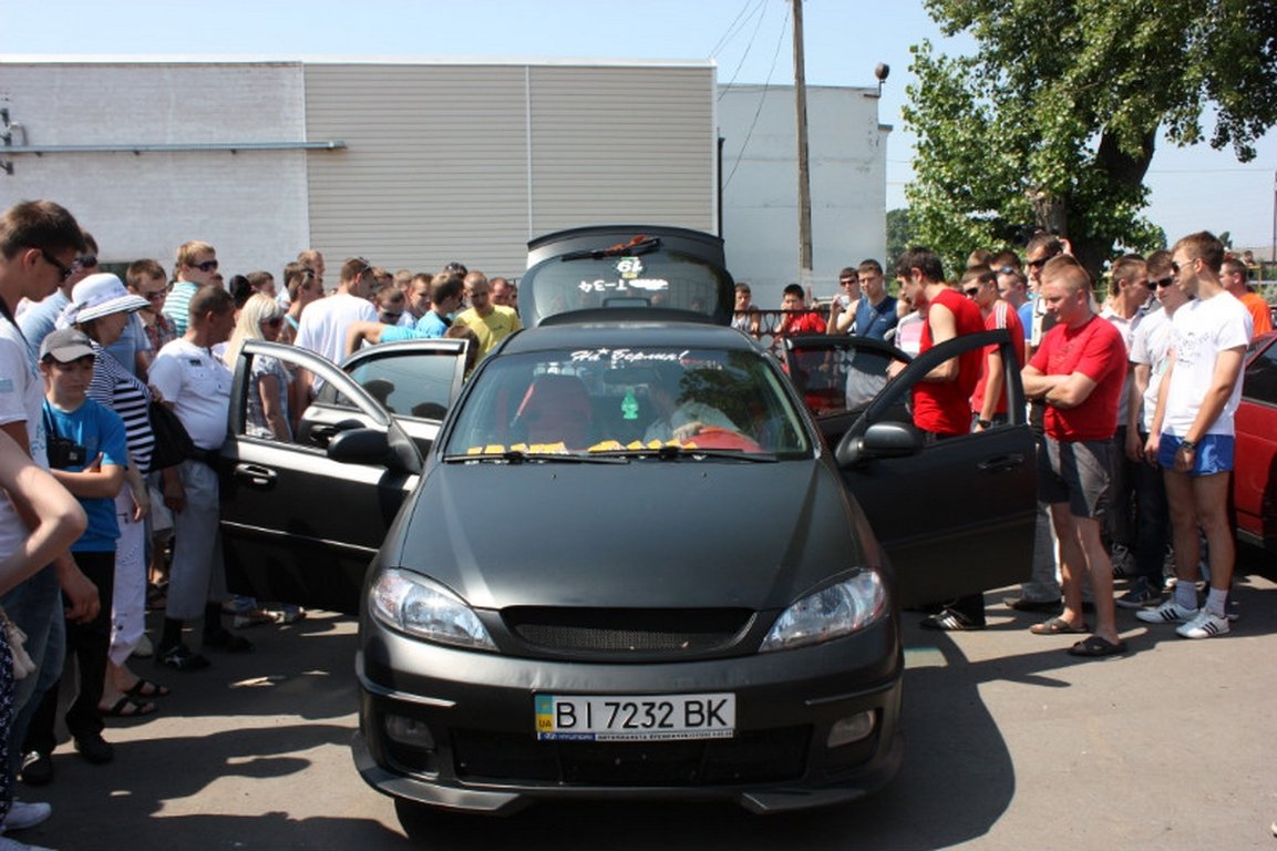 Авто-шоу «Весенний драйв: Кубок Победы» в Кременчуге (ВИДЕО, ФОТО) Авто-шоу «Весенний драйв: Кубок Победы» в Кременчуге (ВИДЕО, ФОТО)