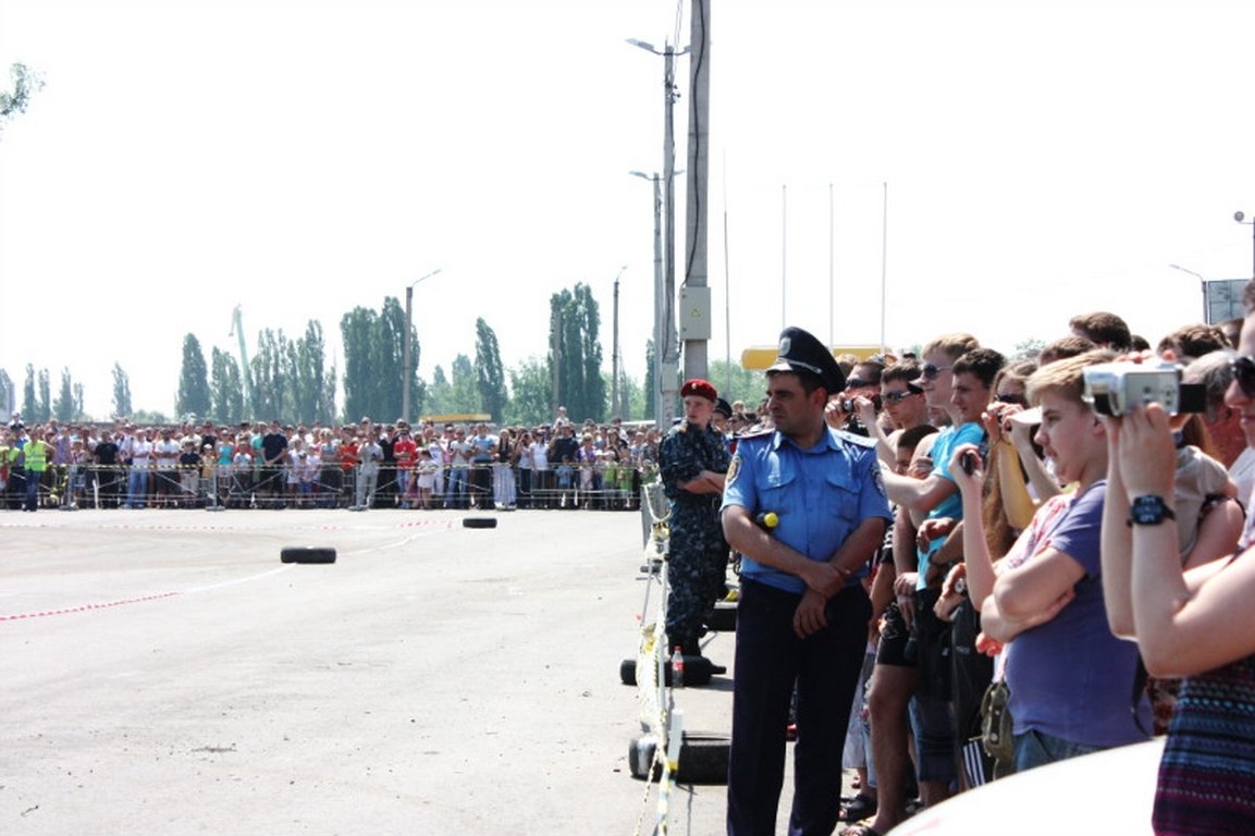 Авто-шоу «Весенний драйв: Кубок Победы» в Кременчуге (ВИДЕО, ФОТО) Авто-шоу «Весенний драйв: Кубок Победы» в Кременчуге (ВИДЕО, ФОТО)