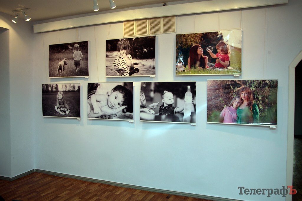 В Кременчуге открылась выставка, посвященная Дню матери (ФОТОРЕПОРТАЖ) В Кременчуге открылась выставка, посвященная Дню матери (ФОТОРЕПОРТАЖ)
