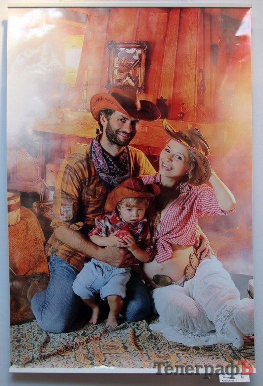 В Кременчуге открылась выставка, посвященная Дню матери (ФОТОРЕПОРТАЖ) В Кременчуге открылась выставка, посвященная Дню матери (ФОТОРЕПОРТАЖ)