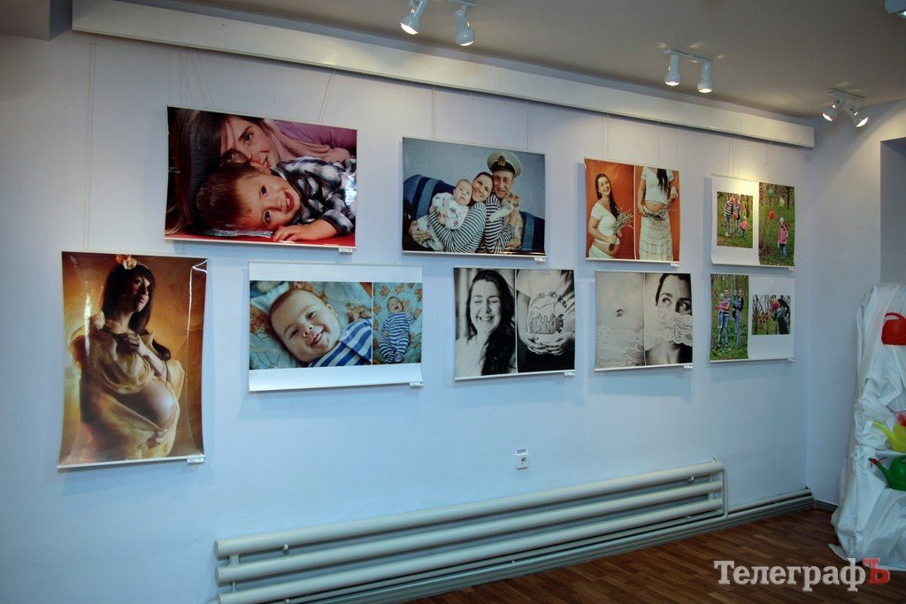 В Кременчуге открылась выставка, посвященная Дню матери (ФОТОРЕПОРТАЖ) В Кременчуге открылась выставка, посвященная Дню матери (ФОТОРЕПОРТАЖ)