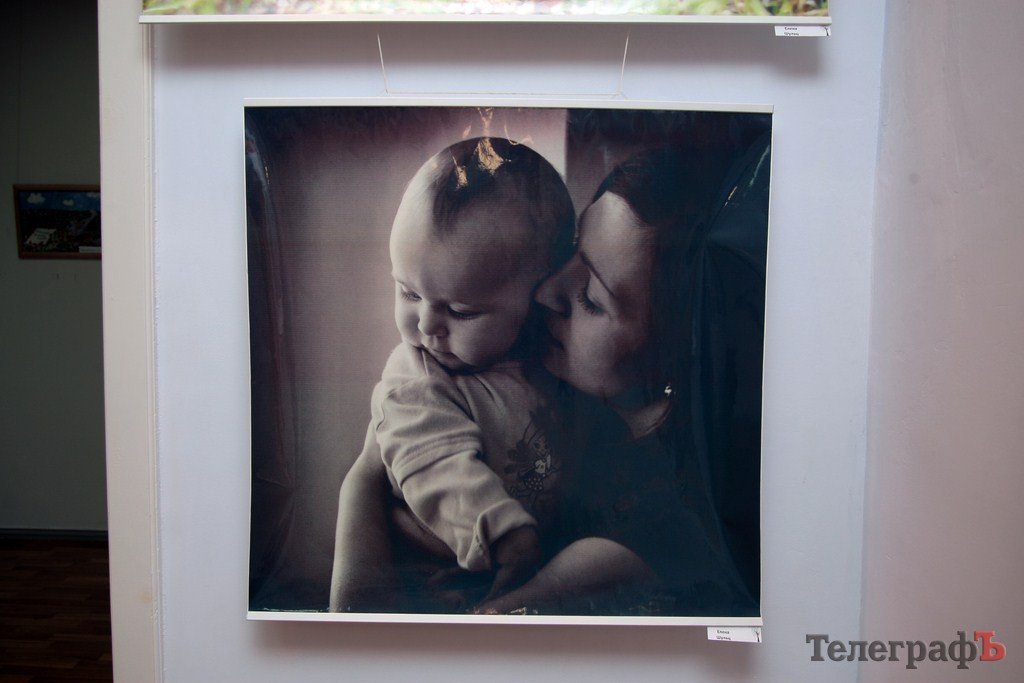 В Кременчуге открылась выставка, посвященная Дню матери (ФОТОРЕПОРТАЖ) В Кременчуге открылась выставка, посвященная Дню матери (ФОТОРЕПОРТАЖ)