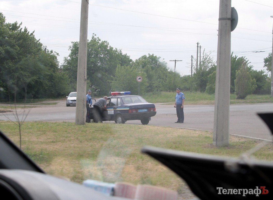 "Облава" на маршрутки в Кременчуге: люди не могли добраться на работу (ФОТОРЕПОРТАЖ) "Облава" на маршрутки в Кременчуге: люди не могли добраться на работу (ФОТОРЕПОРТАЖ)