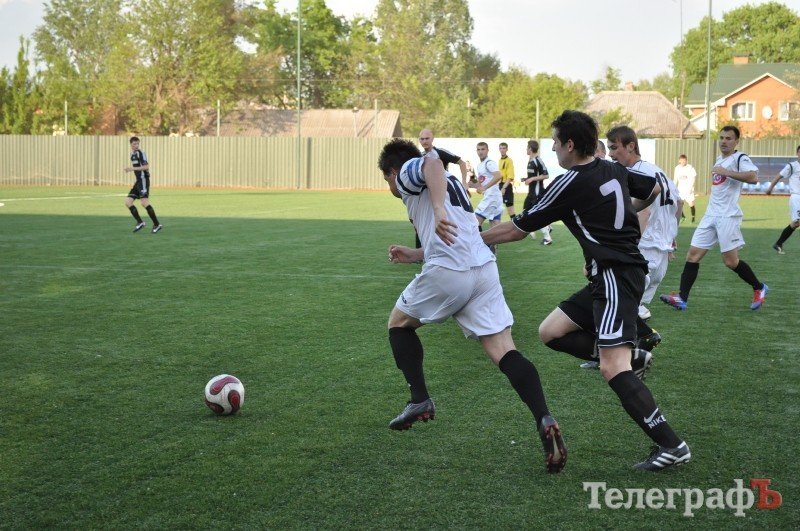 ФУТБОЛ. Чемпионская гонка в Кременчугском районе началась без сенсаций. ФУТБОЛ. Чемпионская гонка в Кременчугском районе началась без сенсаций.