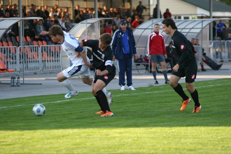 ФУТБОЛ. Вера, надежда и удача повернулась к «Кремню» спиной. ФУТБОЛ. Вера, надежда и удача повернулась к «Кремню» спиной.