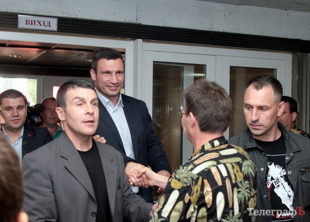 Кличко в Кременчуге собирал аншлаги (ФОТОРЕПОРТАЖ) Кличко в Кременчуге собирал аншлаги (ФОТОРЕПОРТАЖ)
