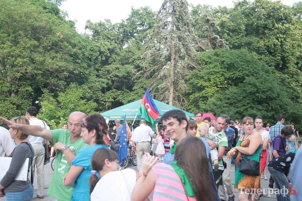 В Кременчуге ко Дню Европы открылся европейский квартал (ФОТОРЕПОРТАЖ) В Кременчуге ко Дню Европы открылся европейский квартал (ФОТОРЕПОРТАЖ)