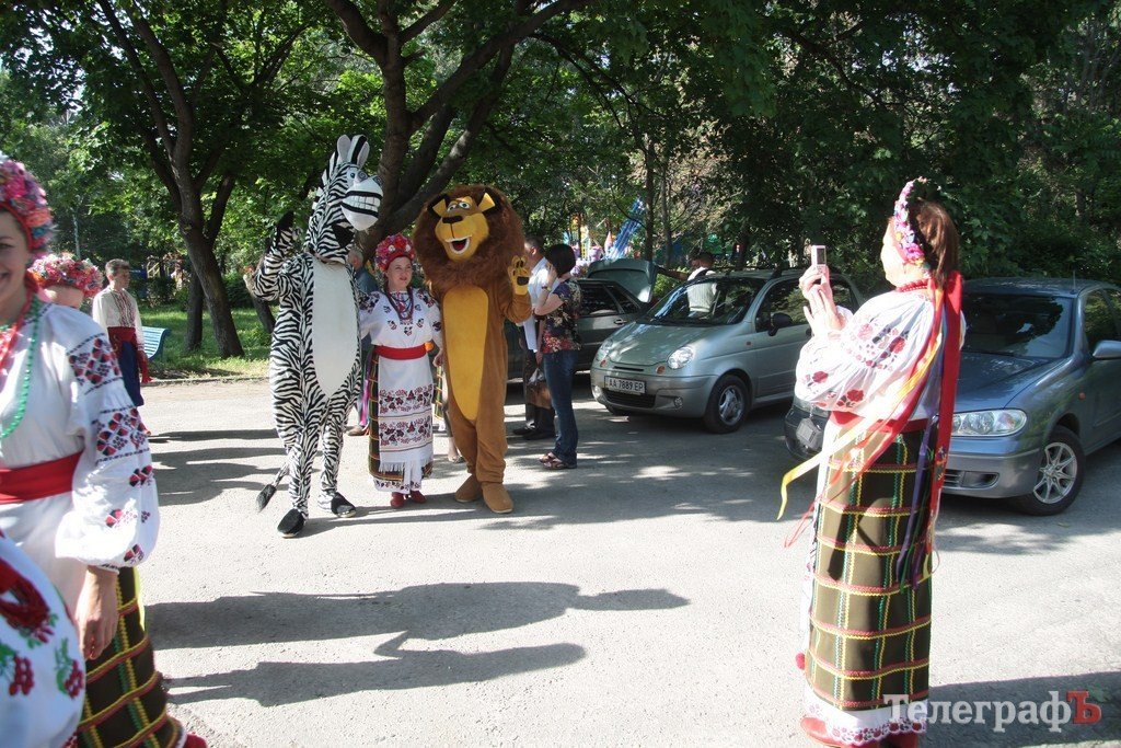 В Кременчуге ко Дню Европы открылся европейский квартал (ФОТОРЕПОРТАЖ) В Кременчуге ко Дню Европы открылся европейский квартал (ФОТОРЕПОРТАЖ)