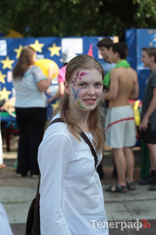 В Кременчуге ко Дню Европы открылся европейский квартал (ФОТОРЕПОРТАЖ) В Кременчуге ко Дню Европы открылся европейский квартал (ФОТОРЕПОРТАЖ)