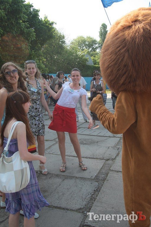В Кременчуге ко Дню Европы открылся европейский квартал (ФОТОРЕПОРТАЖ) В Кременчуге ко Дню Европы открылся европейский квартал (ФОТОРЕПОРТАЖ)