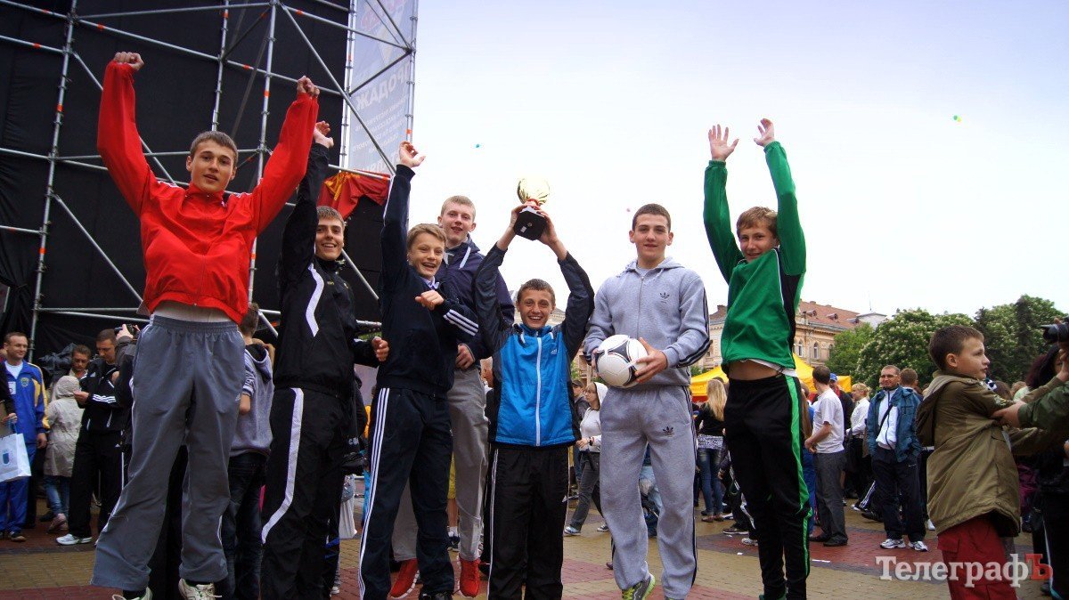 ФУТБОЛ. Футбольная звезда будущего. ФУТБОЛ. Футбольная звезда будущего.