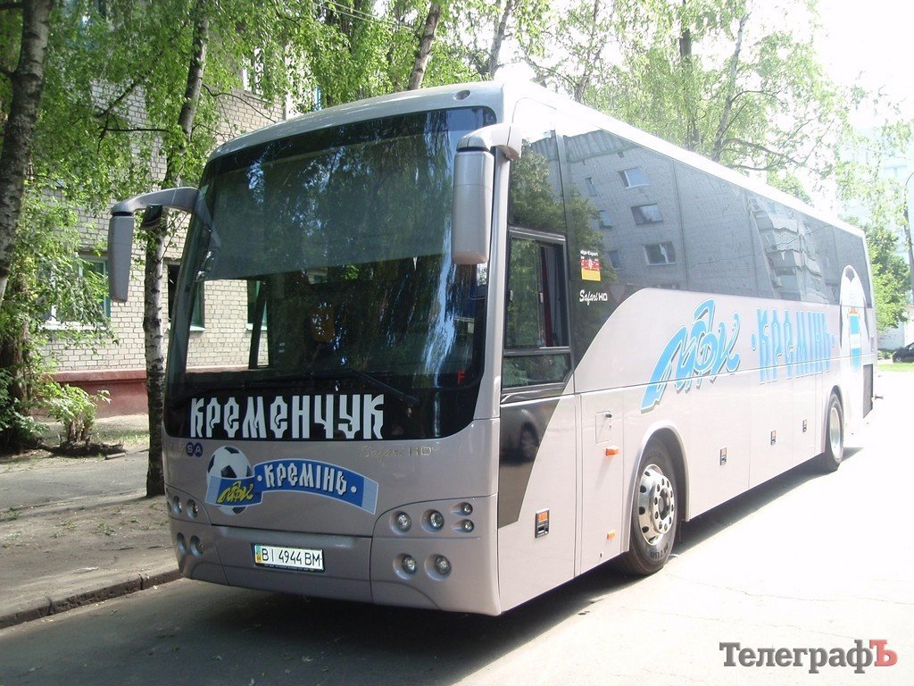 Кременчугские футболисты на выездные матчи теперь будут ездить на «Кременьбасе» (ФОТО) Кременчугские футболисты на выездные матчи теперь будут ездить на «Кременьбасе» (ФОТО)