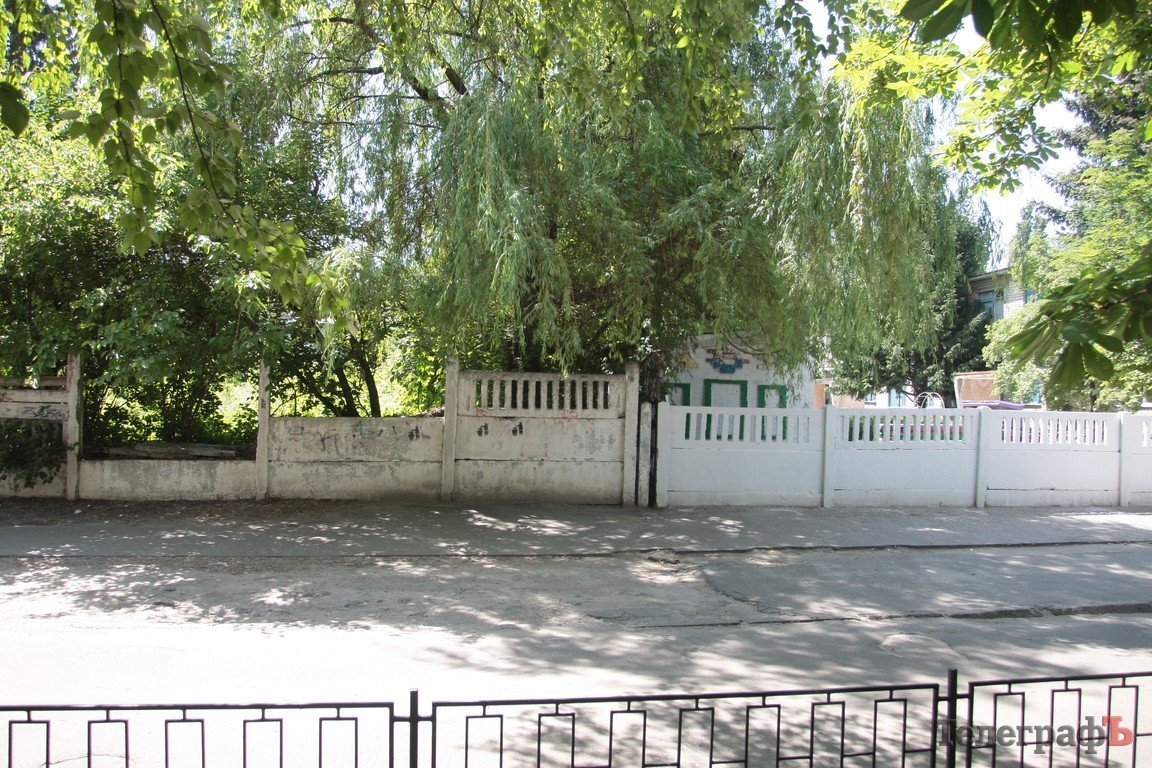 Автозаводской райисполком отчитался о работе, которая не выполнена Автозаводской райисполком отчитался о работе, которая не выполнена