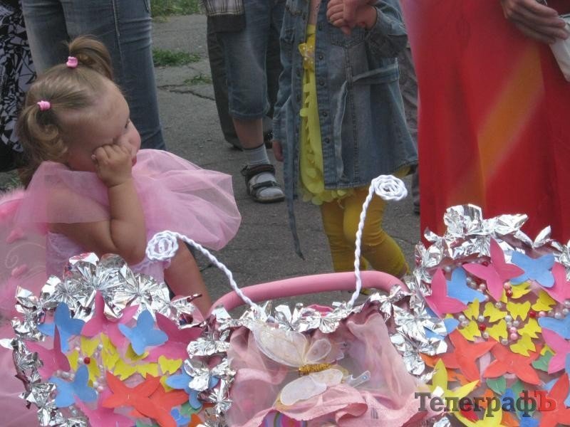 Парад колясок в Кременчуге (ФОТО, ВИДЕО) Парад колясок в Кременчуге (ФОТО, ВИДЕО)