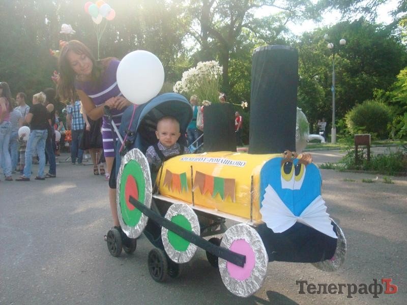 Парад колясок в Кременчуге (ФОТО, ВИДЕО) Парад колясок в Кременчуге (ФОТО, ВИДЕО)