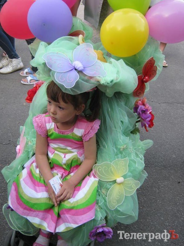 Парад колясок в Кременчуге (ФОТО, ВИДЕО) Парад колясок в Кременчуге (ФОТО, ВИДЕО)