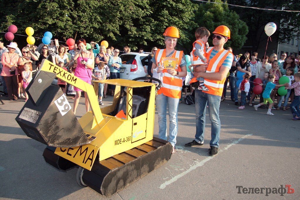 Парад колясок в Кременчуге (ФОТО, ВИДЕО) Парад колясок в Кременчуге (ФОТО, ВИДЕО)