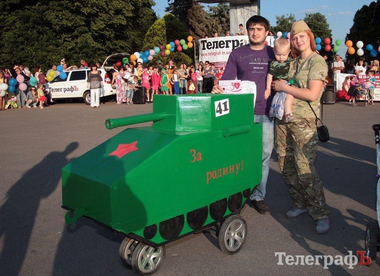 Парад колясок в Кременчуге (ФОТО, ВИДЕО) Парад колясок в Кременчуге (ФОТО, ВИДЕО)