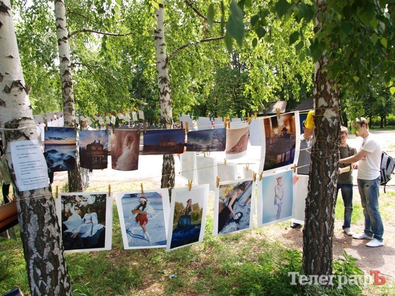 В Кременчуге состоялась первая фотовыставка «на сушке» (ФОТО) В Кременчуге состоялась первая фотовыставка «на сушке» (ФОТО)