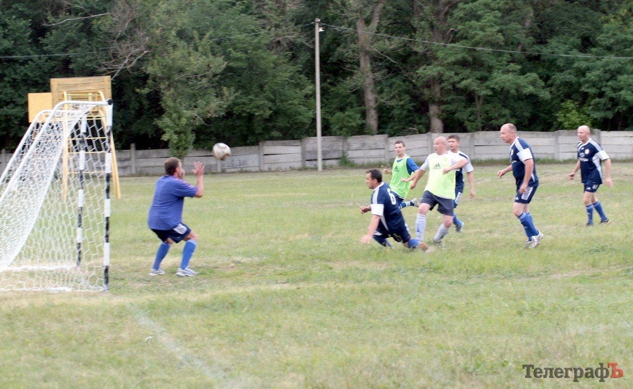 Журналисты проиграли властям в футбол со счетом 2:1 (ФОТО, ВИДЕО) Журналисты проиграли властям в футбол со счетом 2:1 (ФОТО, ВИДЕО)