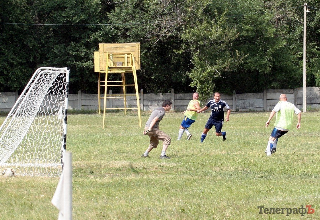 Журналисты проиграли властям в футбол со счетом 2:1 (ФОТО, ВИДЕО) Журналисты проиграли властям в футбол со счетом 2:1 (ФОТО, ВИДЕО)