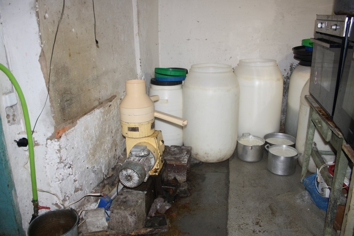 Кременчужанам продавали молочные продукты, изготовленные в антисанитарных условиях Кременчужанам продавали молочные продукты, изготовленные в антисанитарных условиях