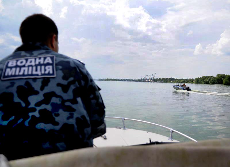 У водной милиции Кременчуга нет ни одной собственной лодки У водной милиции Кременчуга нет ни одной собственной лодки
