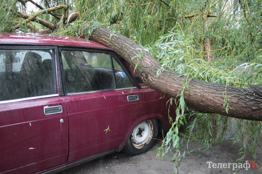 На Раковке, в Каменных Потоках и в Комсомольске прошел град и сильный ливень На Раковке, в Каменных Потоках и в Комсомольске прошел град и сильный ливень