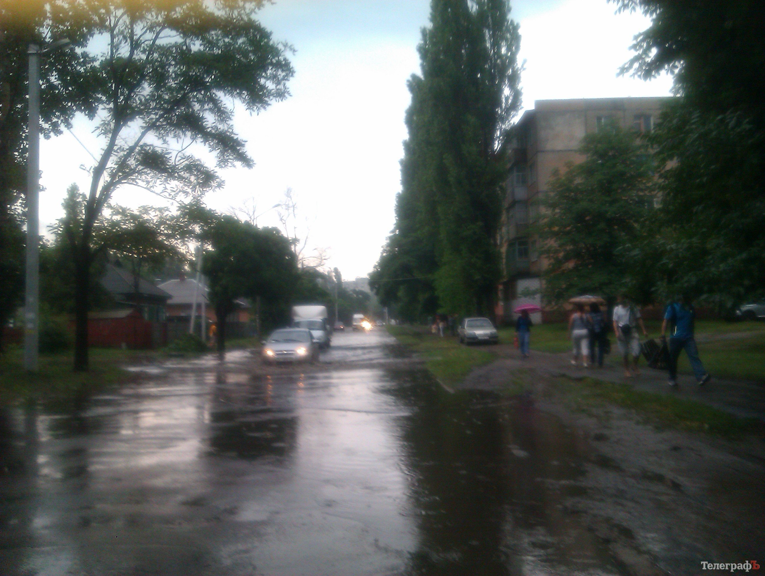 Что натворил ураган в Кременчуге и Кременчугском районе 14 июня (ФОТО, ВИДЕО) Что натворил ураган в Кременчуге и Кременчугском районе 14 июня (ФОТО, ВИДЕО)