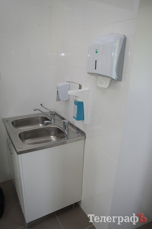 В Кременчуге открыли родильное отделение после ремонта (ФОТОРЕПОРТАЖ) В Кременчуге открыли родильное отделение после ремонта (ФОТОРЕПОРТАЖ)