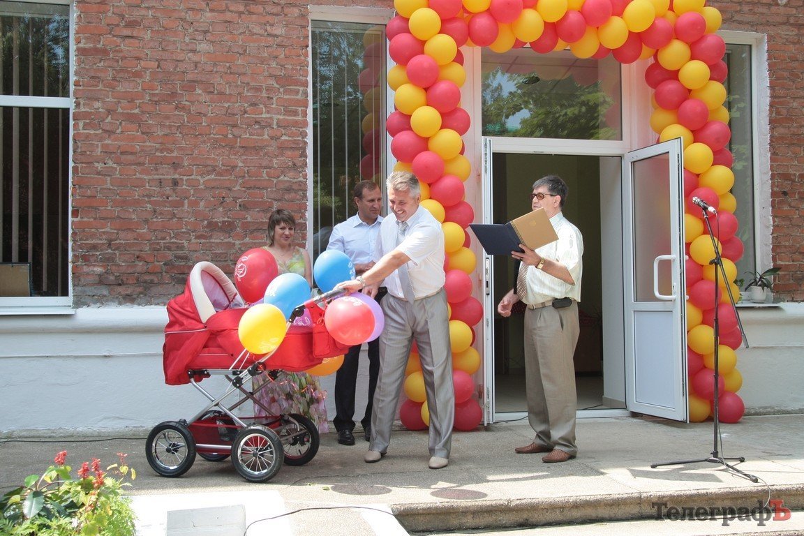 В Кременчуге открыли родильное отделение после ремонта (ФОТОРЕПОРТАЖ) В Кременчуге открыли родильное отделение после ремонта (ФОТОРЕПОРТАЖ)