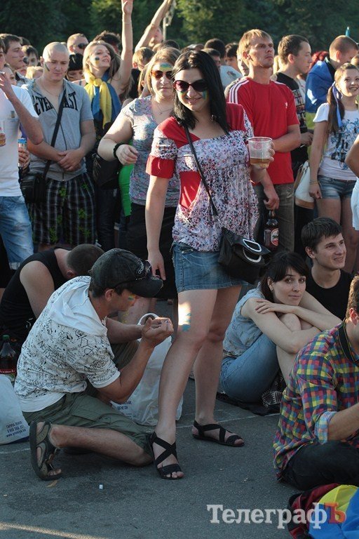 Как болели кременчужане за нашу сборную на матче «Украина-Франция» (ФОТОРЕПОРТАЖ) Как болели кременчужане за нашу сборную на матче «Украина-Франция» (ФОТОРЕПОРТАЖ)