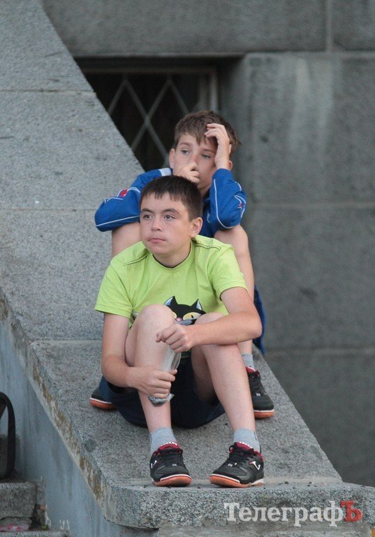 Как болели кременчужане за нашу сборную на матче «Украина-Франция» (ФОТОРЕПОРТАЖ) Как болели кременчужане за нашу сборную на матче «Украина-Франция» (ФОТОРЕПОРТАЖ)