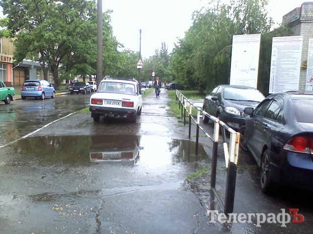 Чудеса кременчугской парковки (6 ФОТО) Чудеса кременчугской парковки (6 ФОТО)