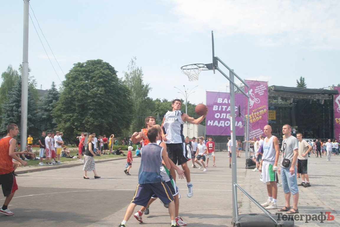 Фестиваль современной молодежной культуры «Extreme-zone» в Кременчуге (ВИДЕО, ФОТО) Фестиваль современной молодежной культуры «Extreme-zone» в Кременчуге (ВИДЕО, ФОТО)
