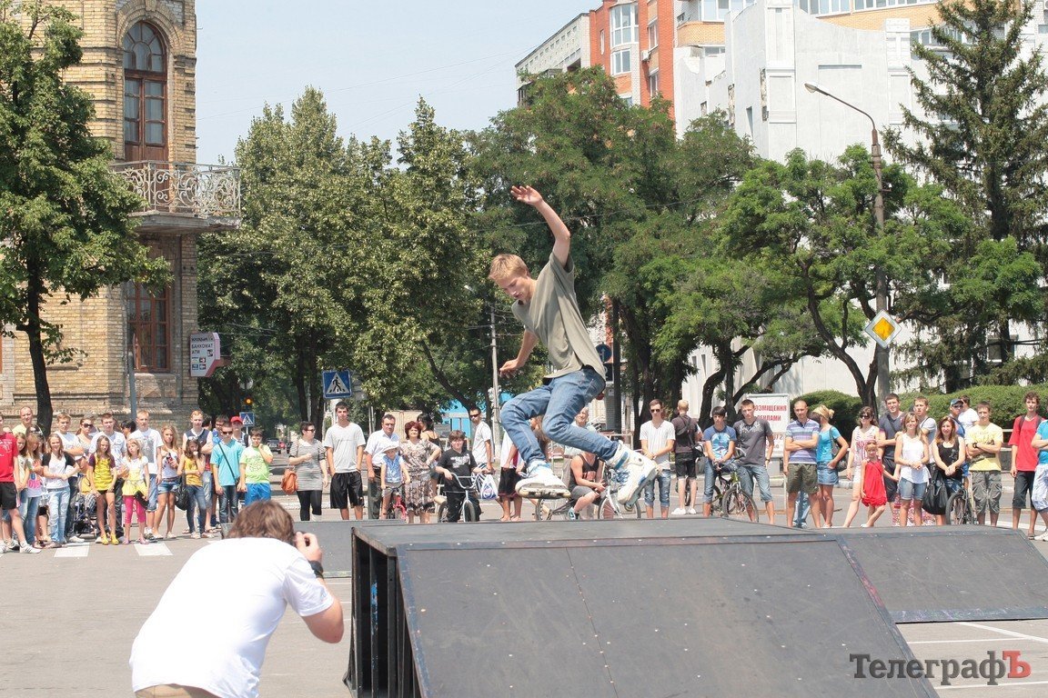 Фестиваль современной молодежной культуры «Extreme-zone» в Кременчуге (ВИДЕО, ФОТО) Фестиваль современной молодежной культуры «Extreme-zone» в Кременчуге (ВИДЕО, ФОТО)