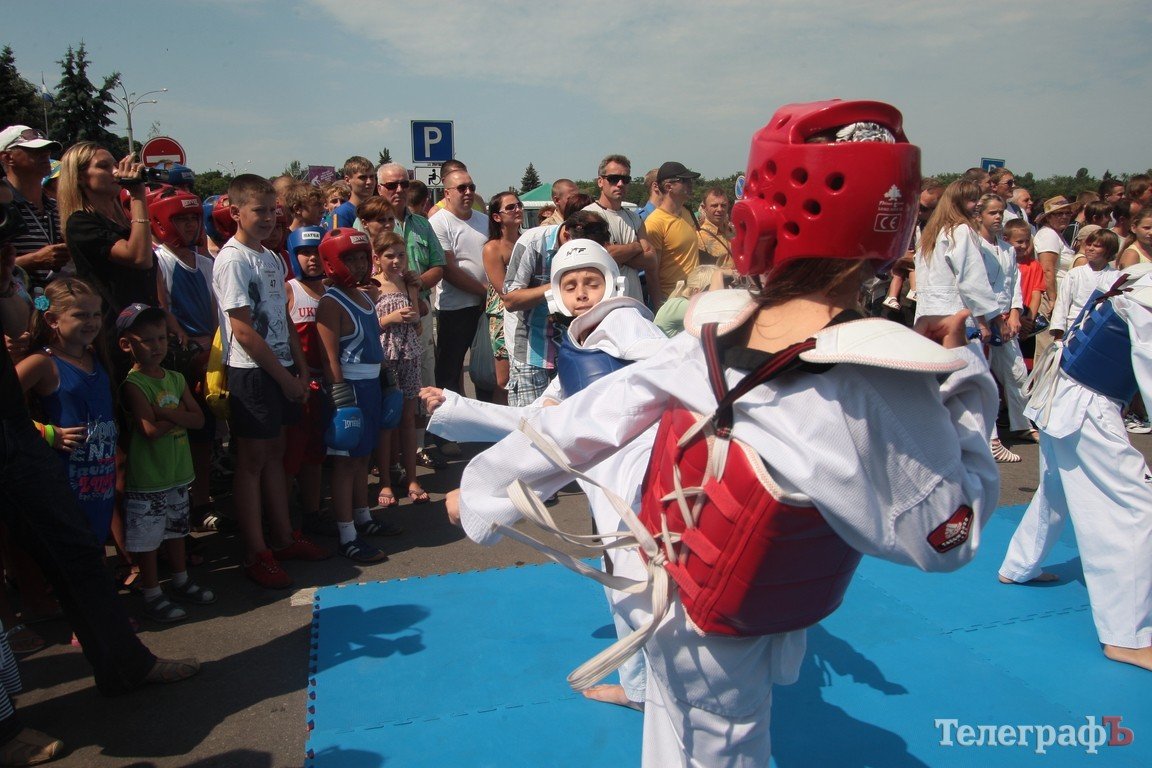 Фестиваль современной молодежной культуры «Extreme-zone» в Кременчуге (ВИДЕО, ФОТО) Фестиваль современной молодежной культуры «Extreme-zone» в Кременчуге (ВИДЕО, ФОТО)