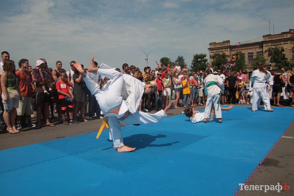 Фестиваль современной молодежной культуры «Extreme-zone» в Кременчуге (ВИДЕО, ФОТО) Фестиваль современной молодежной культуры «Extreme-zone» в Кременчуге (ВИДЕО, ФОТО)